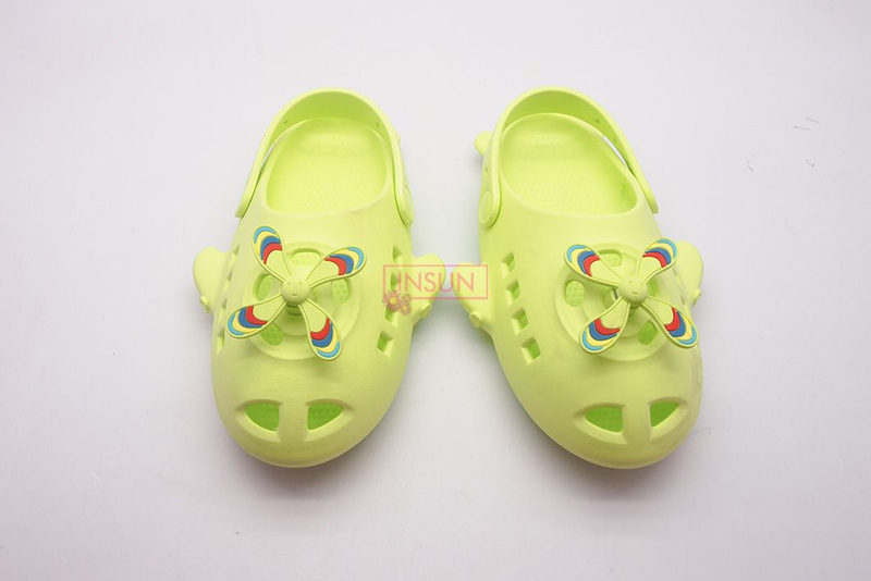 CLOGS