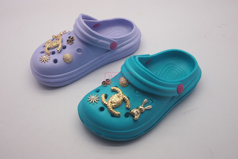 CLOGS