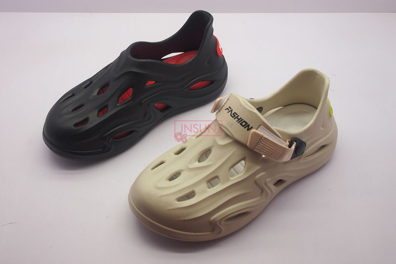 CLOGS