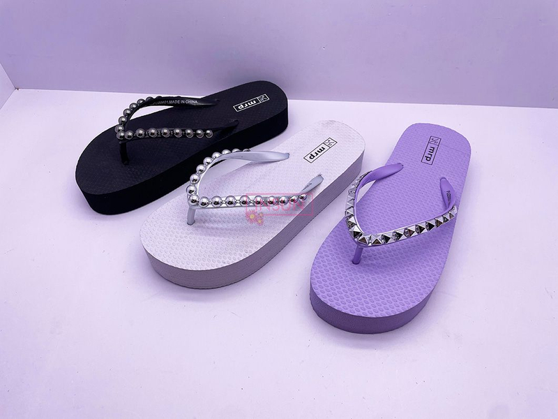 FLIP FLOPS