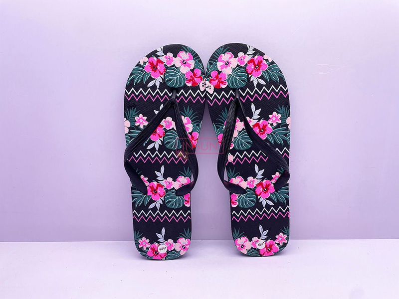 FLIP FLOPS