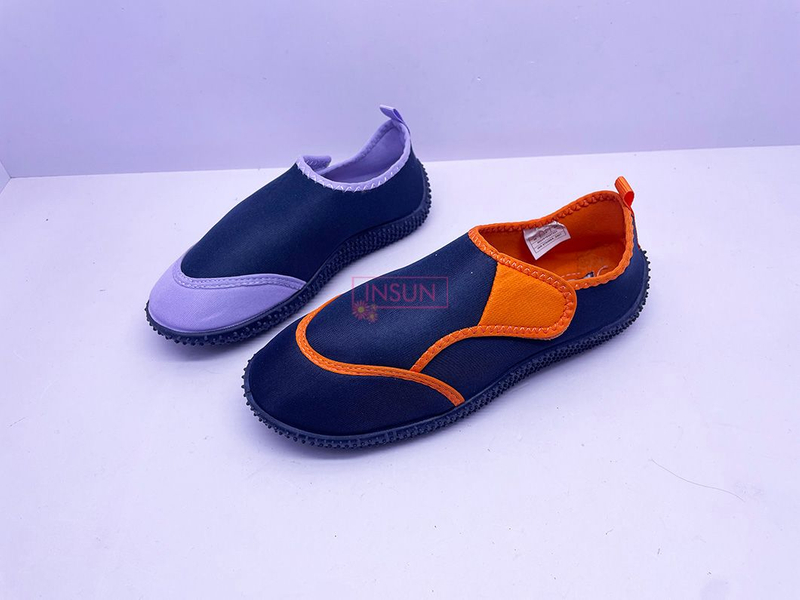 AQUA SHOES