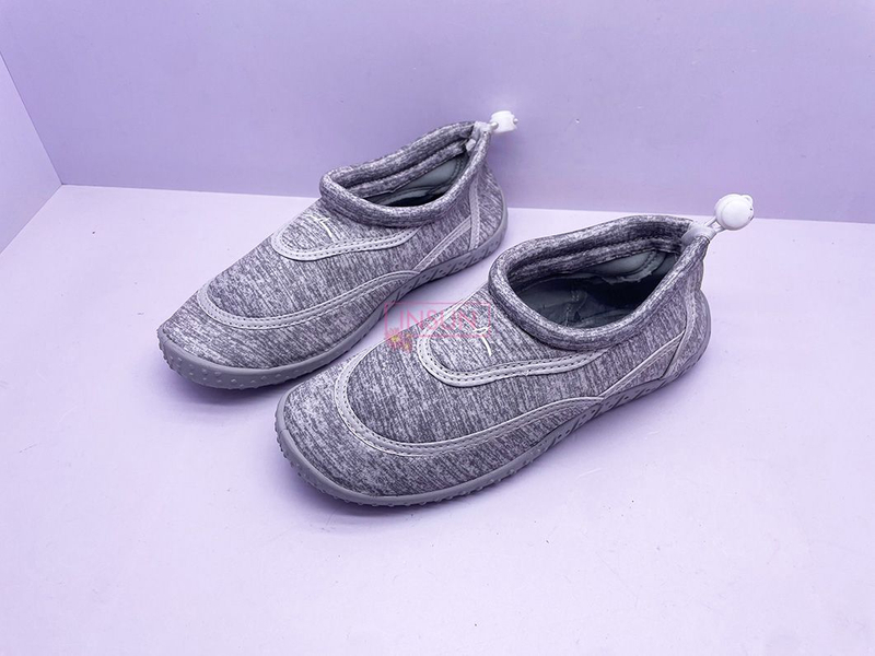 AQUA SHOES