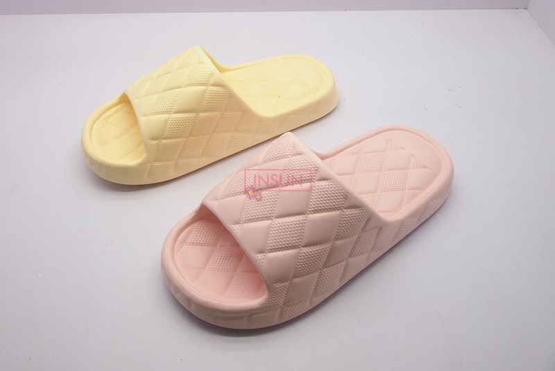 INJECTION SLIDE SLIPPERS