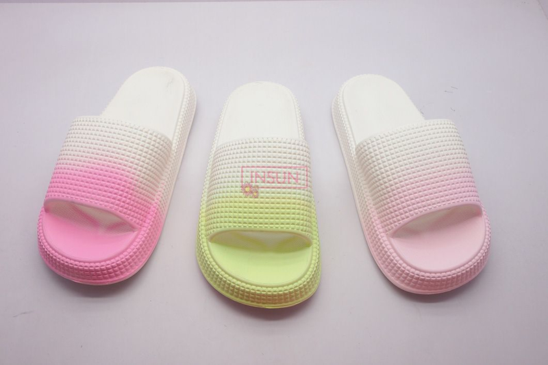 INJECTION SLIDE SLIPPERS