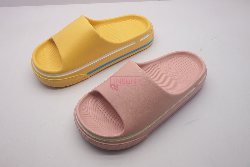 INJECTION SLIDE SLIPPERS