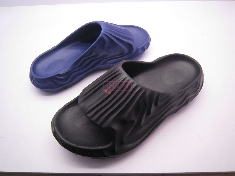INJECTION SLIDE SLIPPERS