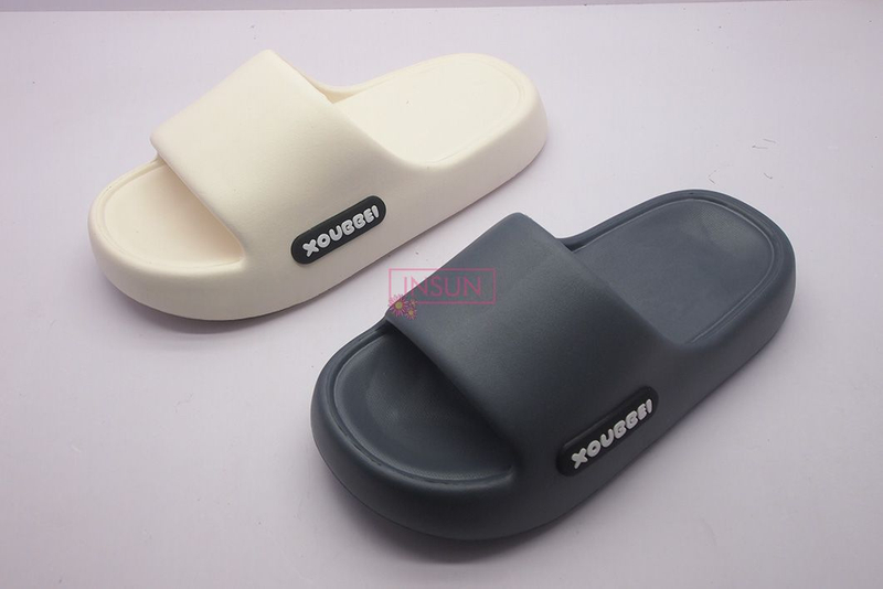INJECTION SLIDE SLIPPERS