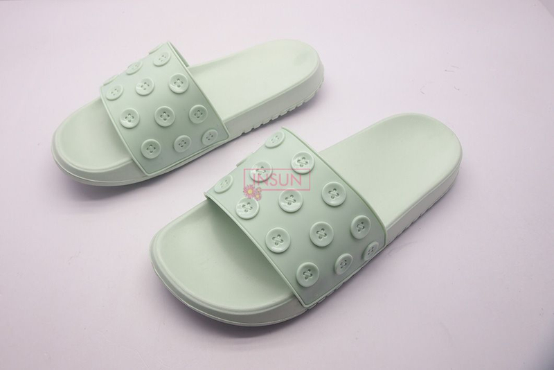 INJECTION SLIDE SLIPPERS
