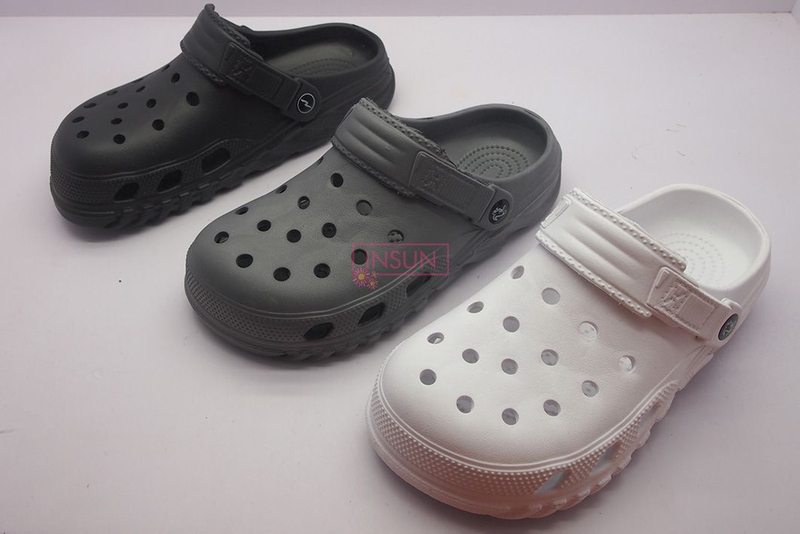MEN CLOGS