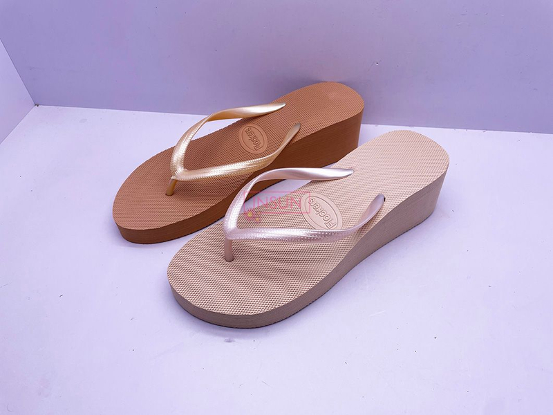EVA SLIPPERS