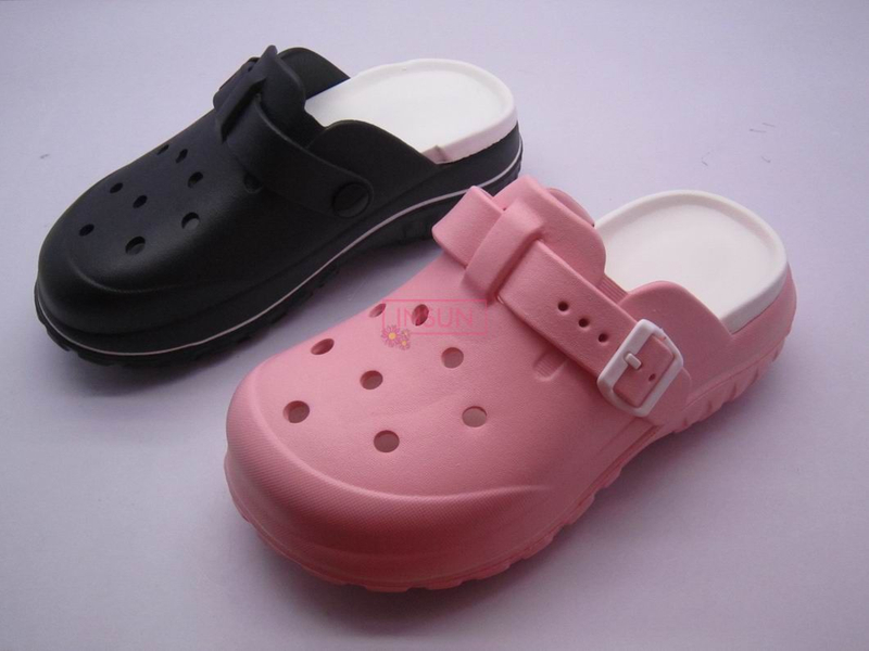 WOMEN CLOG