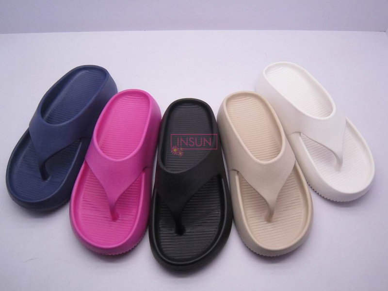 INJECTION THONG STRAP