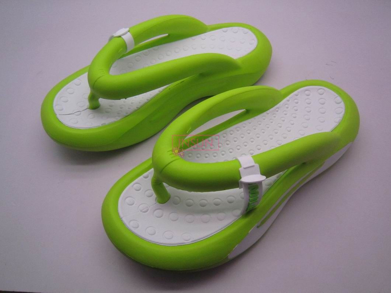 INJECTION THONG STRAP