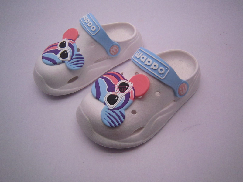 CHILD CLOG