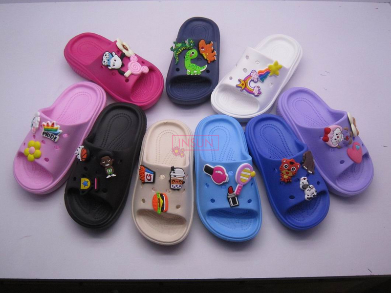 INJECTION SLIDE CHLID SLIPPERS