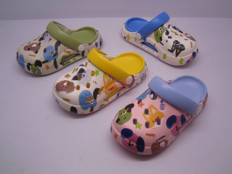 CHILD CLOGS