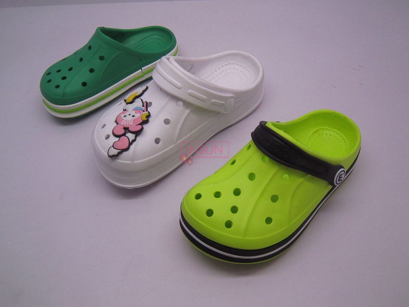 CHILD CLOGS