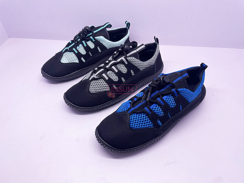 AQUA SHOES