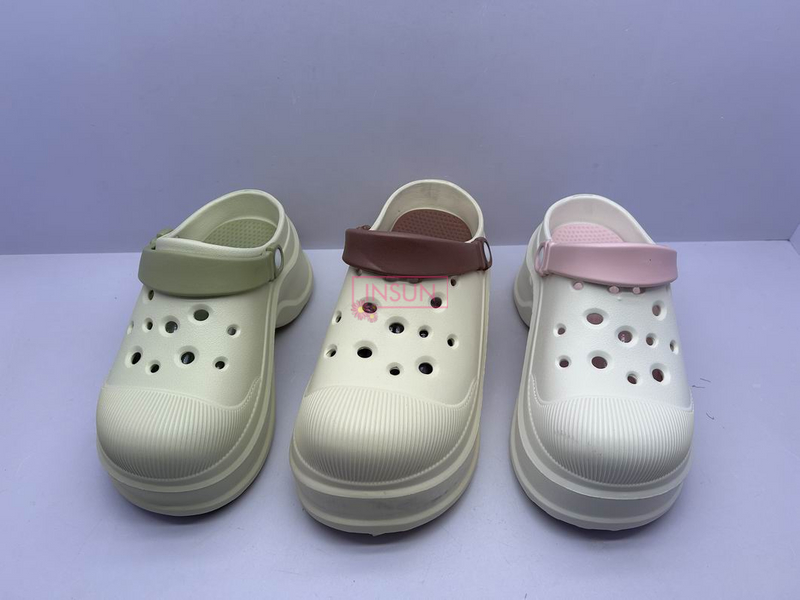 WOMEN CLOG