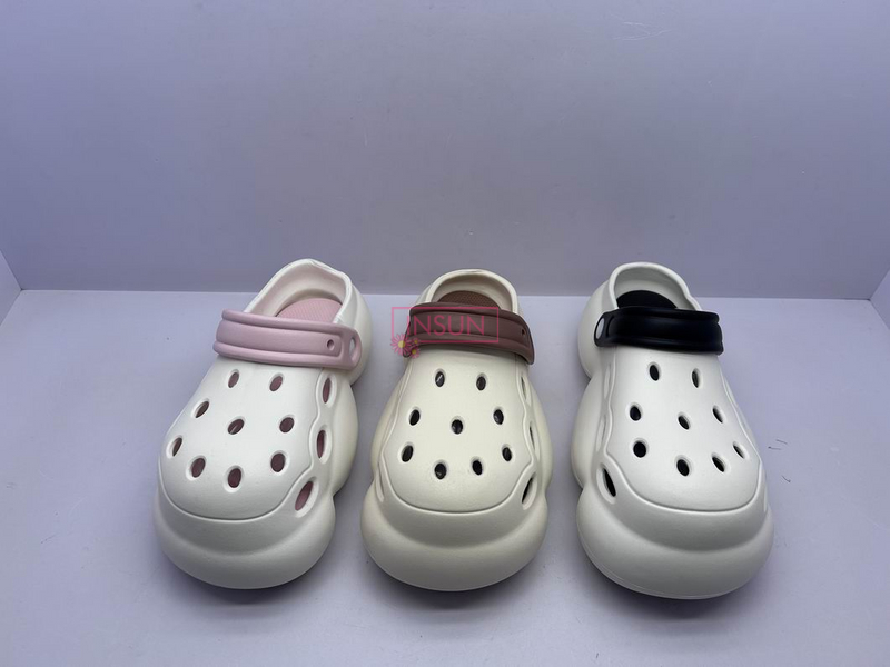 WOMEN CLOG