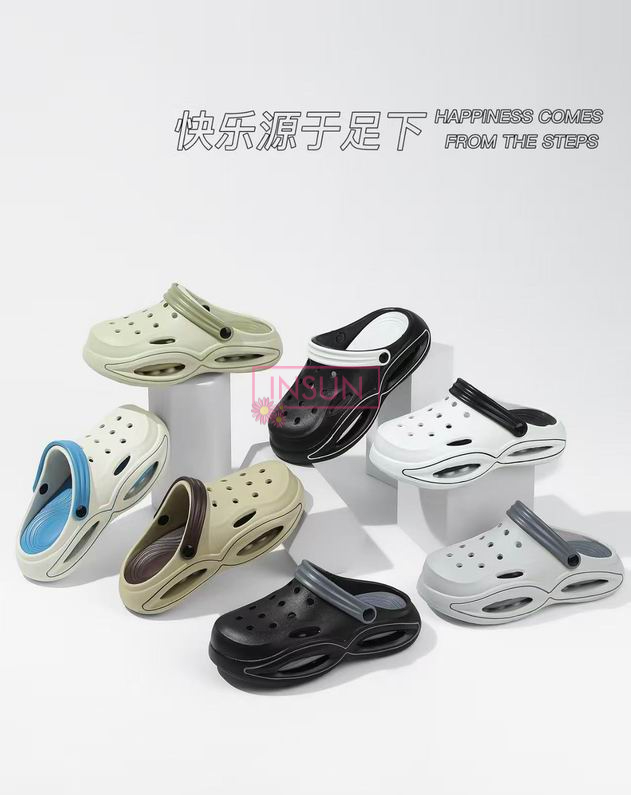 MEN CLOGS