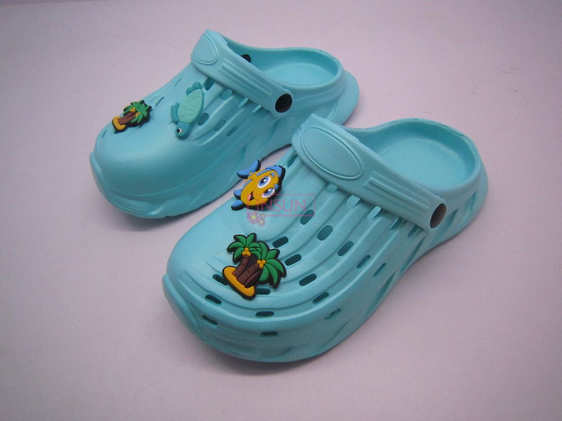 CHILD CLOGS