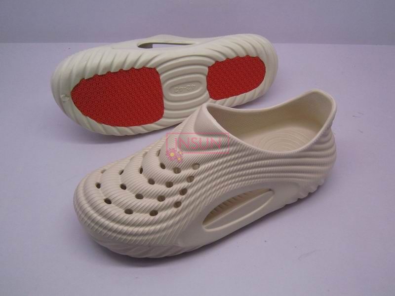 MEN CLOGS