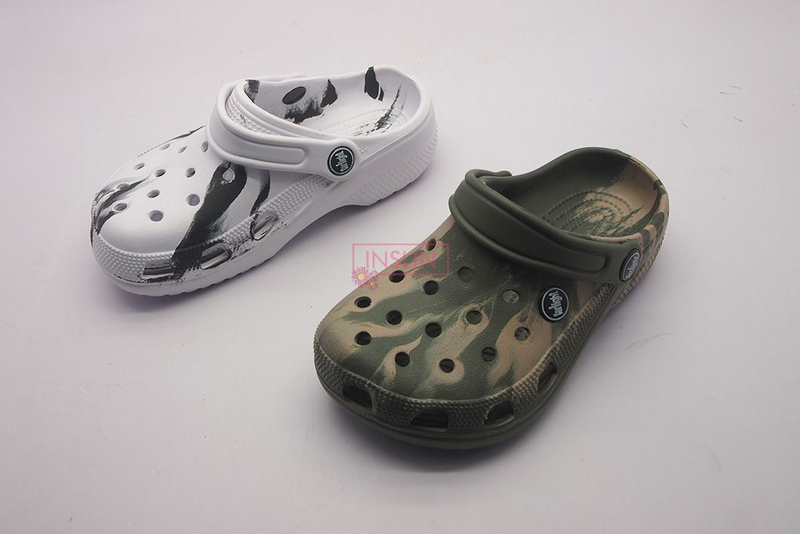 CLOGS