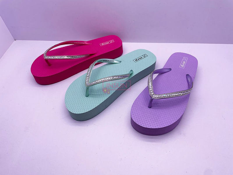 FLIP FLOPS