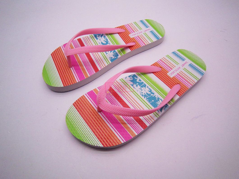 FLIP FLOPS