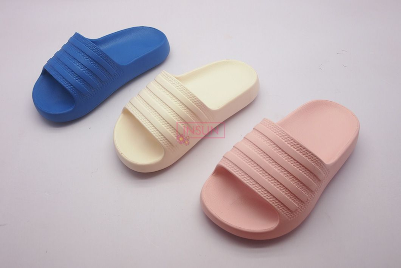 INJECTION SLIDE SLIPPERS