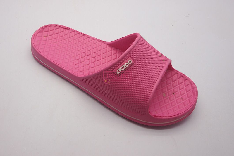 INJECTION SLIDE SLIPPERS