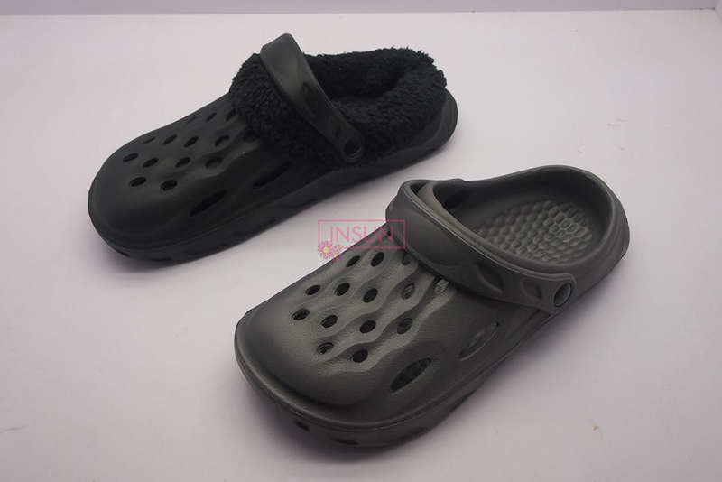 MEN CLOGS