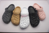 MEN CLOGS