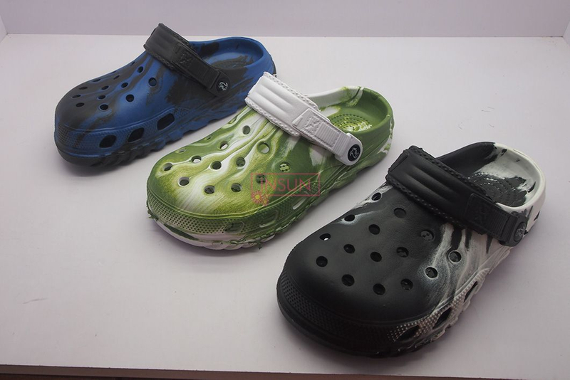 MEN CLOGS