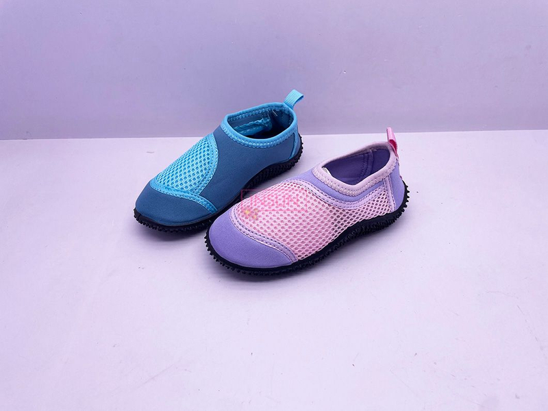 AQUA SHOES