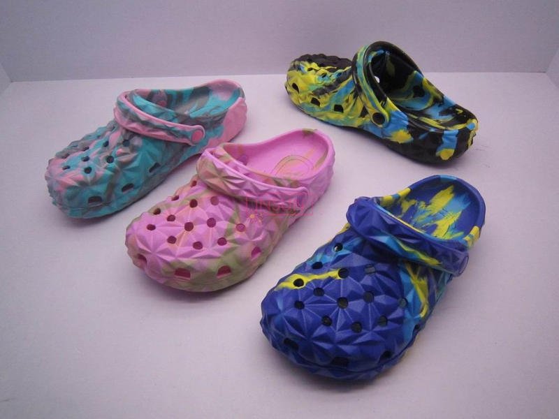 CHILD CLOG