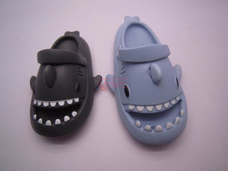 CHILD CLOG