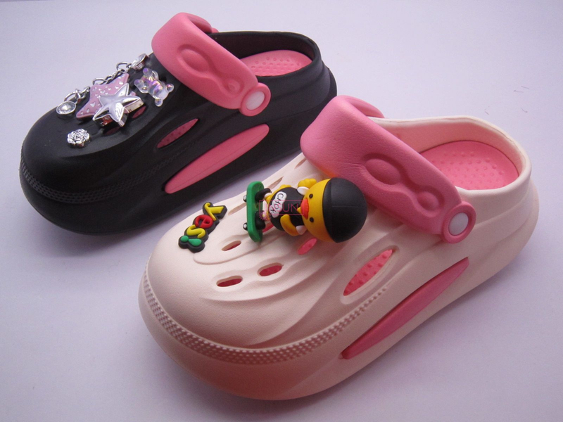 WOMEN CLOG