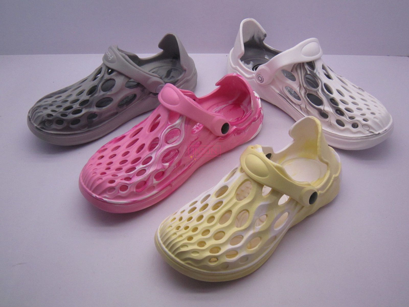WOMEN CLOG