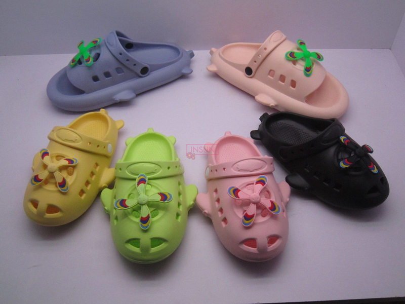 CHILD CLOG