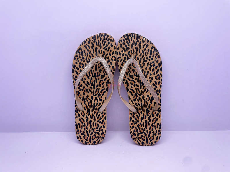 FLIP FLOPS