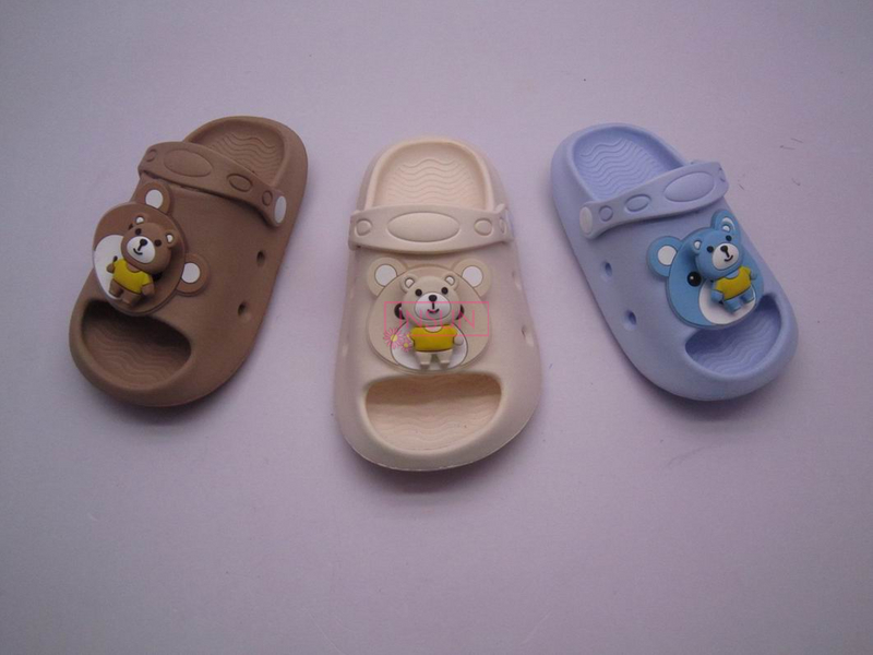 INJECTION SLIDE CHLID SLIPPERS