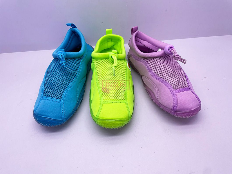 AQUA SHOES