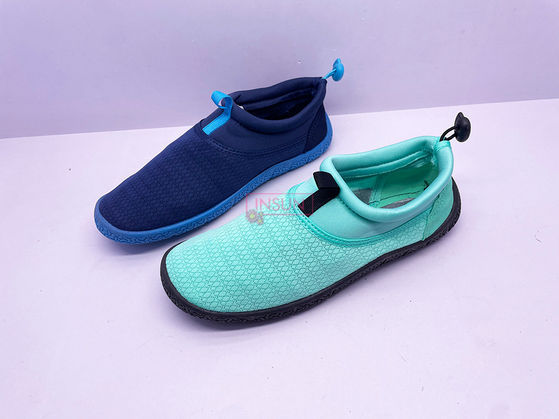 AQUA SHOES