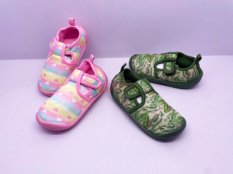 AQUA SHOES