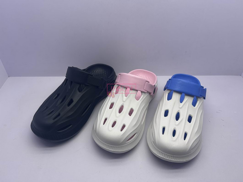 WOMEN CLOG