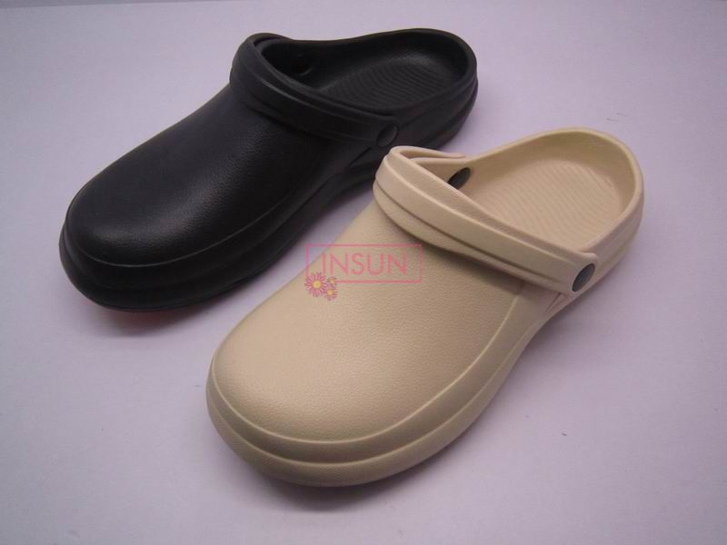 MEN CLOGS