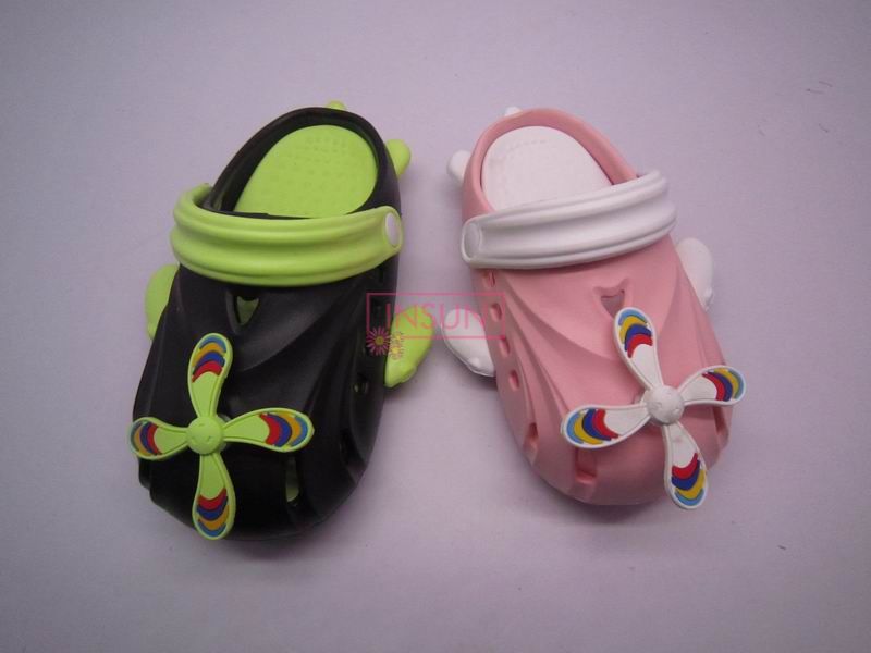 CHILD CLOGS